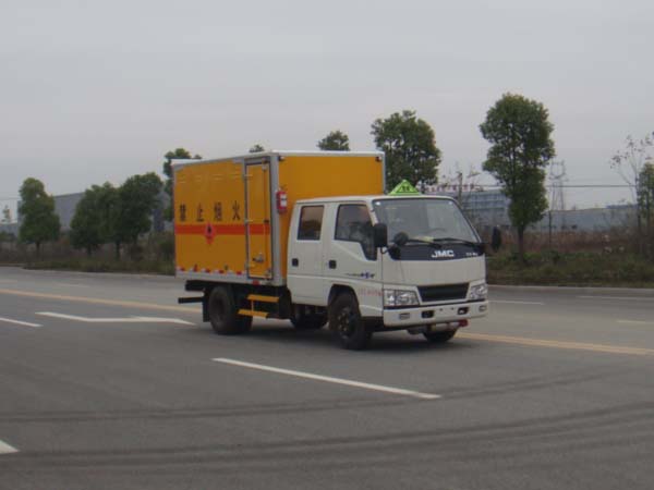 江特牌JDF5040XRYJ5型易燃液體廂式運輸車