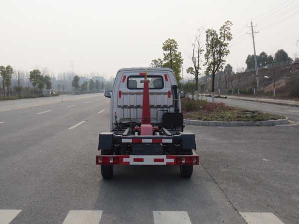 江特牌JDF5030ZXXS5型車廂可卸式垃圾車