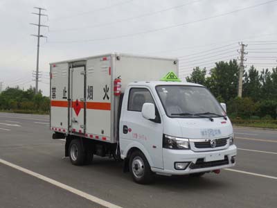 江特牌JDF5030XRYE6型易燃液體廂式運(yùn)輸車