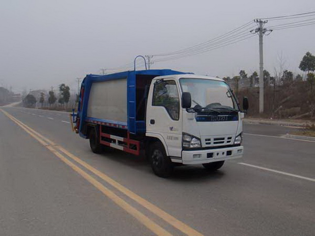 江特牌JDF5070ZYSQ5型壓縮式垃圾車